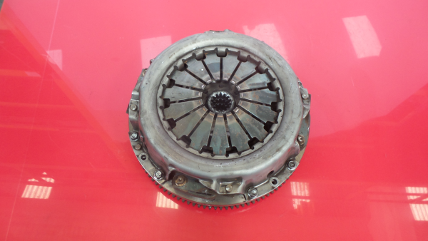 Volante motor MITSUBISHI Fuso Imagem-1