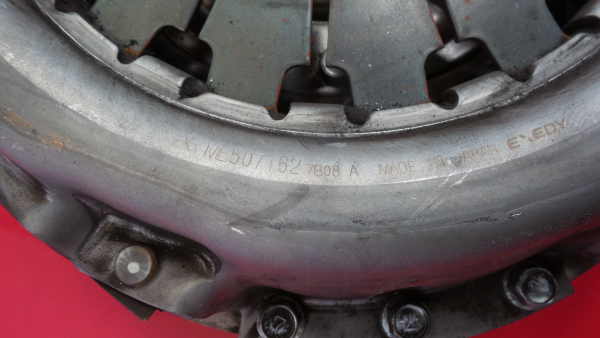 Volante motor MITSUBISHI Fuso Imagem-2