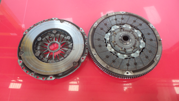 Volante motor VOLKSWAGEN Golf Plus (5M1, 521) Imagem-3