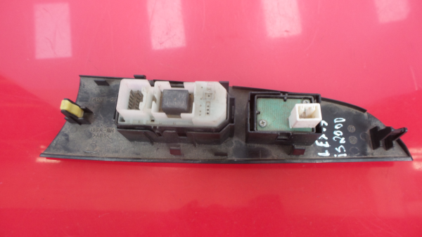 Commande / interrupteur lève-vitre Avant gauche LEXUS IS II (GSE2_, ALE2_, USE2_) Imagem-3
