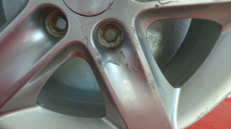 Cerchio Anteriore Destro KIA Ceed (ED) Imagem-2