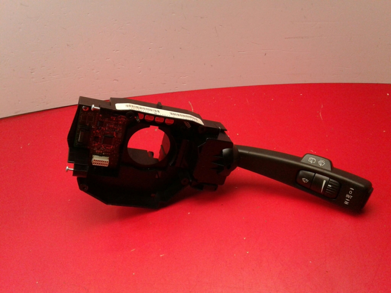 Mando de luces y limpia parabrisas VOLVO V50 (MW)