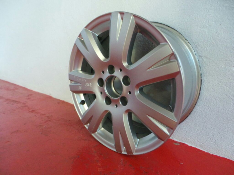 Llanta Delantera Derecha MERCEDES-BENZ Classe C (W204)