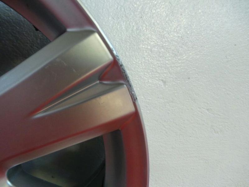 Jante Avant Droite MERCEDES-BENZ Classe C (W204) Imagem-2