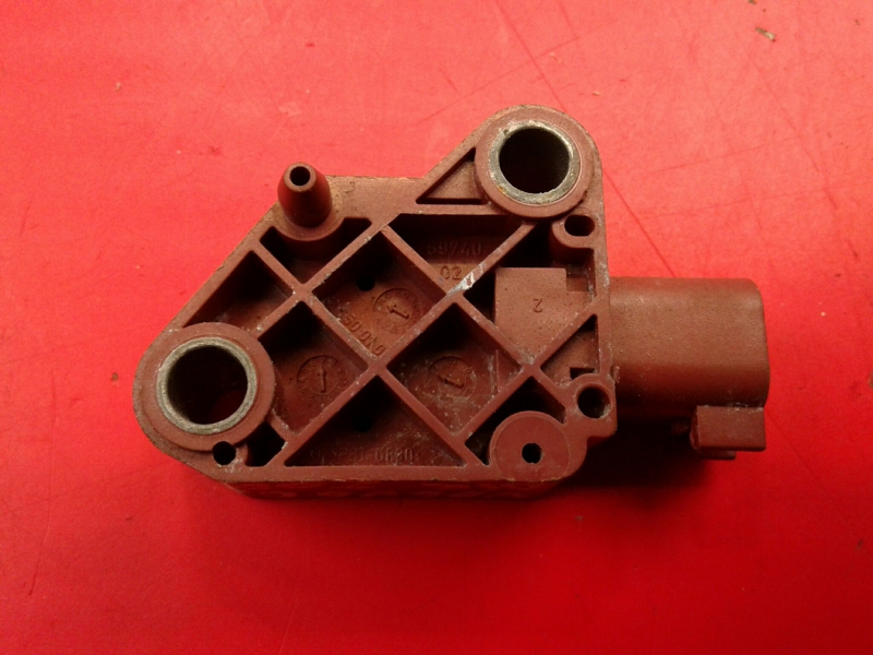 Sensor de impacto VOLVO C30 Imagem-1