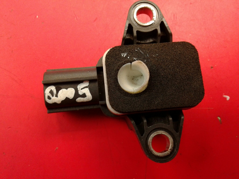 Sensor de impacto AUDI A4 (8EC, B7) Imagem-1