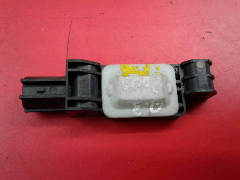 Sensor de impacto AUDI A3 (8P1) Imagem-1
