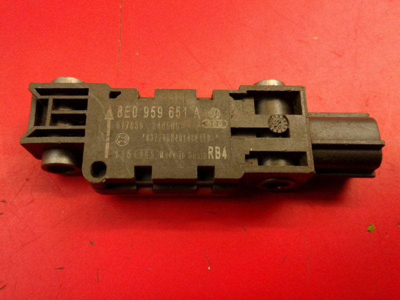 Sensor de impacto AUDI A4 (8EC, B7)