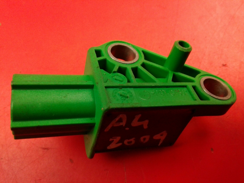 Sensor de impacto AUDI A4 (8K2, B8) Imagem-1