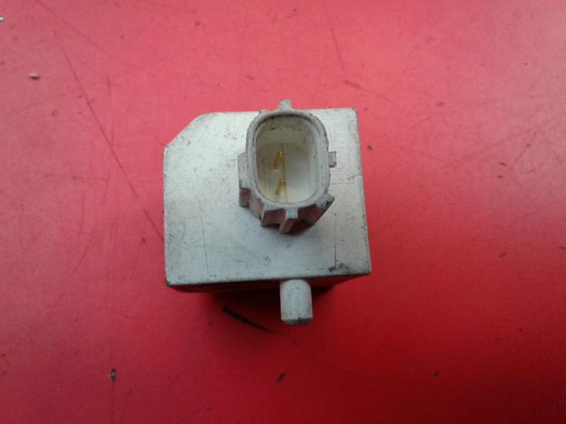 Sensor de impacto HONDA Civic VII Hatchback (EU_, EP_, EV_) Imagem-1