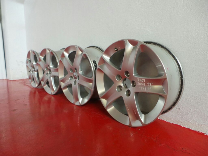 Conjunto de jantes PEUGEOT 407 SW (6E_)