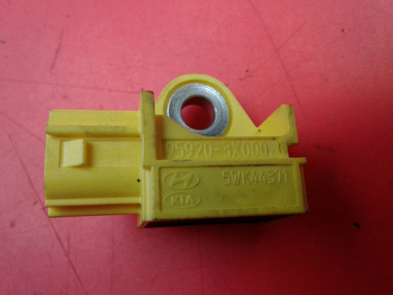 Sensor de impacto KIA Rio II (JB)