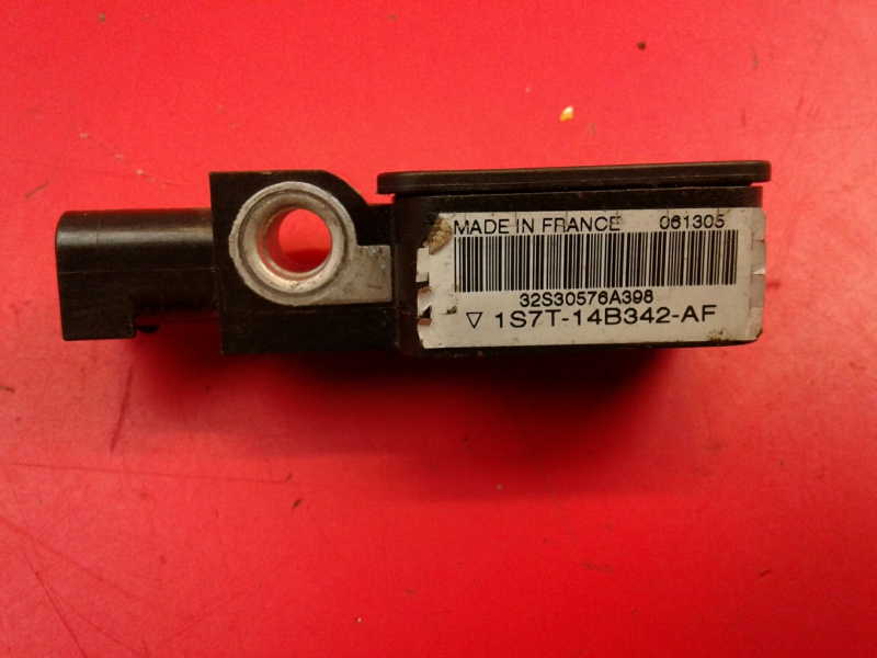 Sensor de impacto FORD Mondeo III (B5Y)