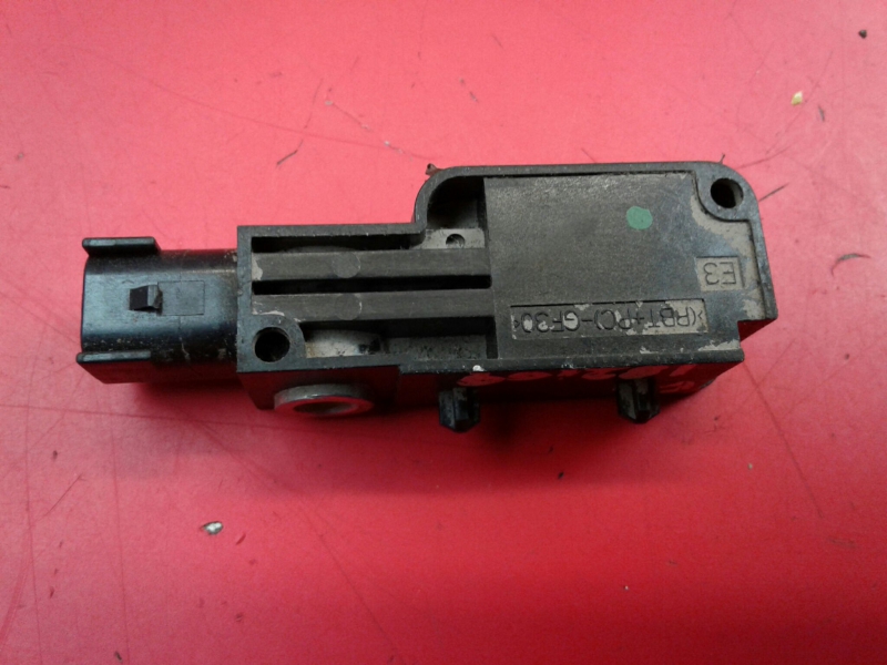 Sensor de impacto FORD Mondeo III (B5Y) Imagem-1