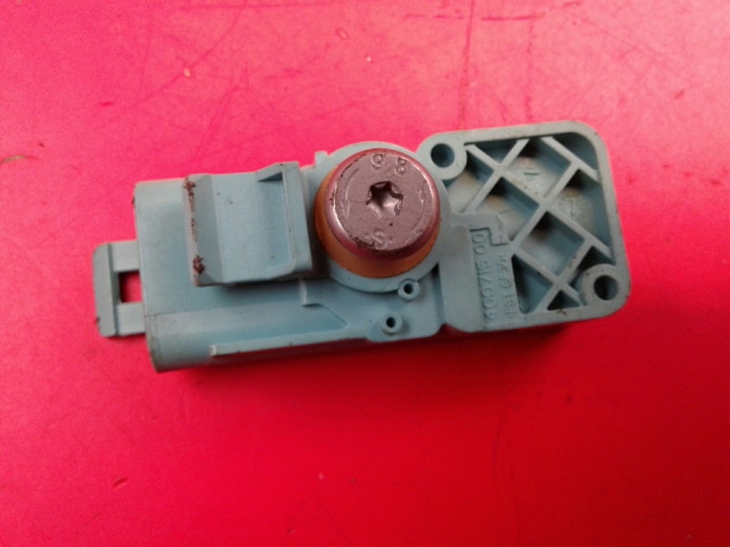 Sensor de impacto OPEL Corsa D Imagem-1