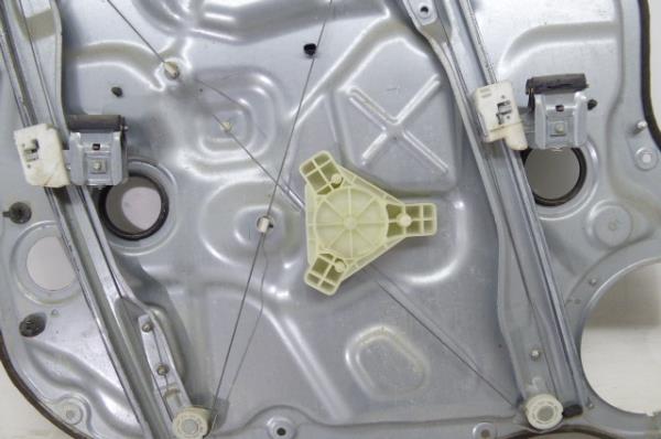 Alzavetro anteriore destro KIA Ceed (ED) Imagem-4