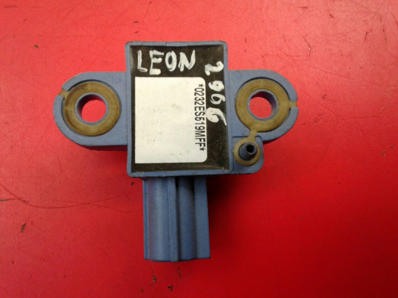 Sensor de impacto SEAT Leon (1P1) Imagem-1
