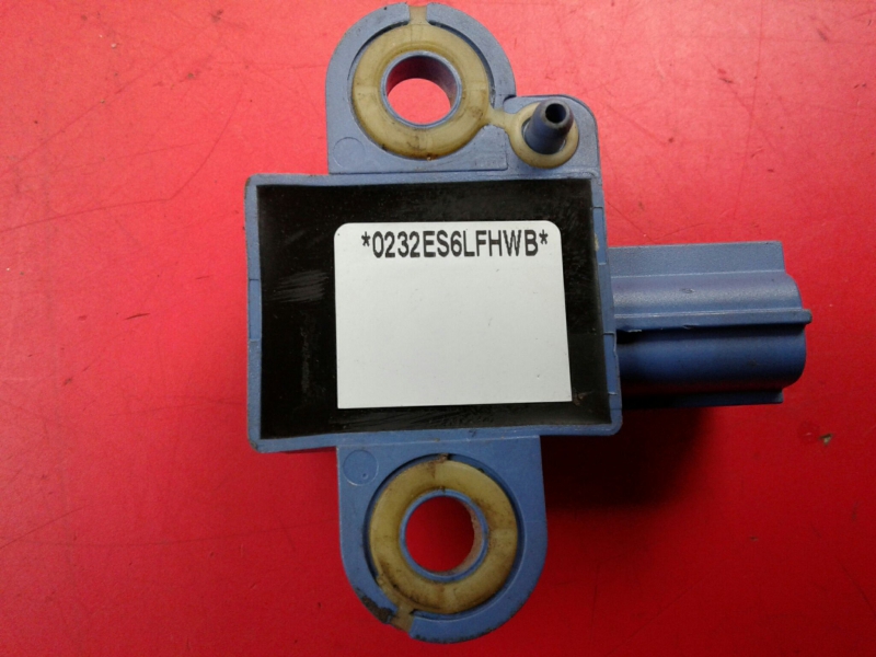 Sensor de impacto SEAT Leon (1P1) Imagem-1