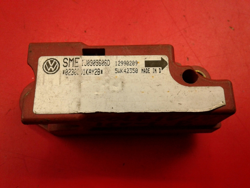 Sensor de impacto VOLKSWAGEN Golf IV (1J1)