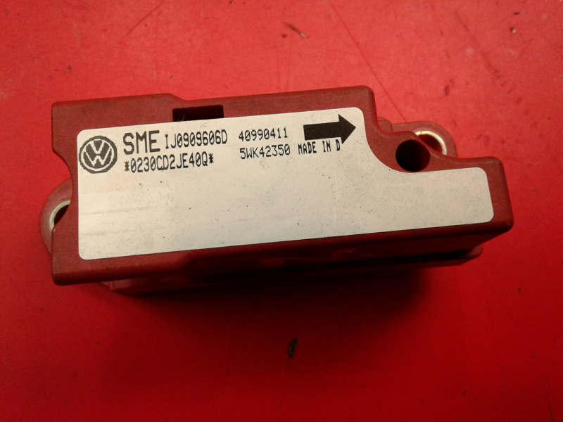 Sensor de impacto VOLKSWAGEN Golf IV (1J1)