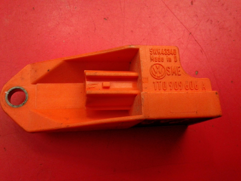 Sensor de impacto SKODA Fabia I Break (6Y5)