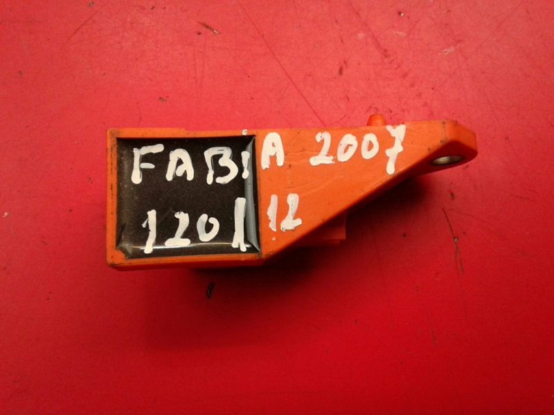 Sensor de impacto SKODA Fabia I Break (6Y5) Imagem-1