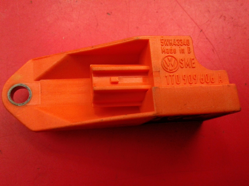 Sensor de impacto SKODA Fabia I Break (6Y5)