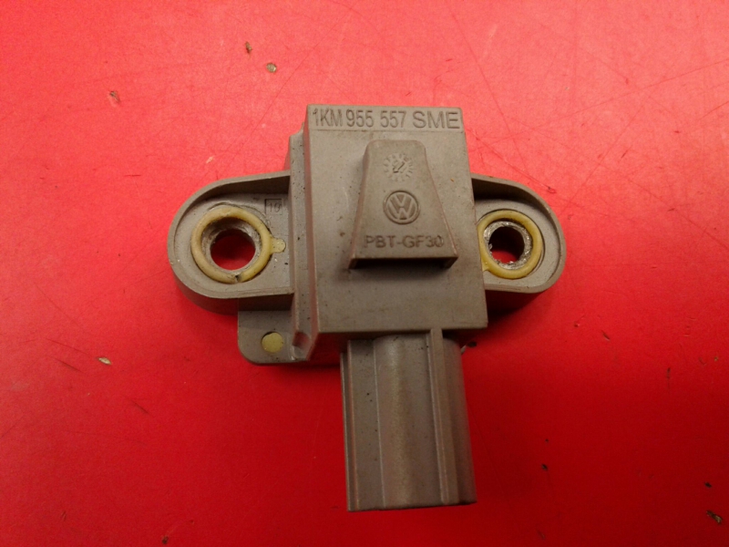 Sensor de impacto VOLKSWAGEN Golf VI (5K1)