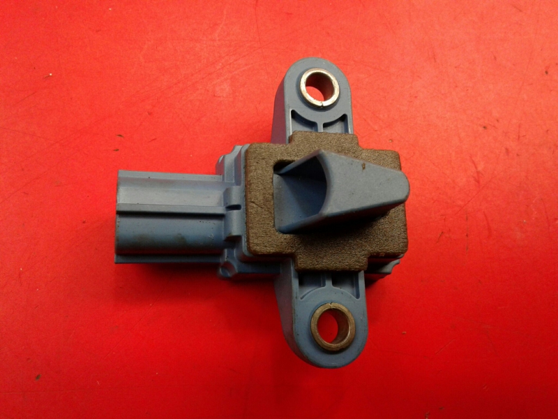 Sensor de impacto VOLKSWAGEN Scirocco (137, 138) Imagem-1