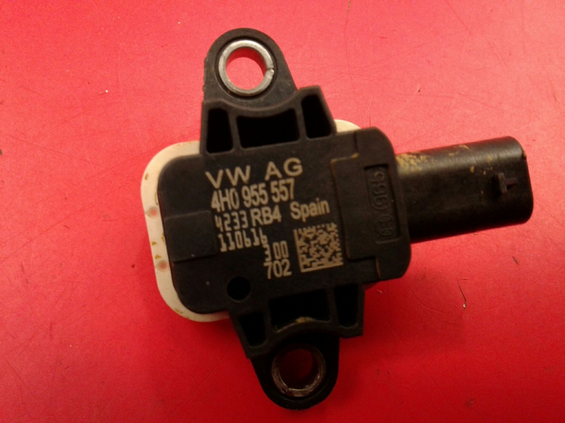 Sensor de impacto VOLKSWAGEN Polo (6R, 6C)