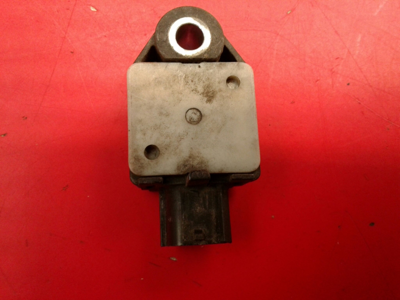 Sensor de impacto TOYOTA Avensis Wagon (_T25_) Imagem-1