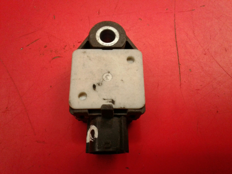 Sensor de impacto TOYOTA Corolla Hatchback (_E12_) Imagem-1