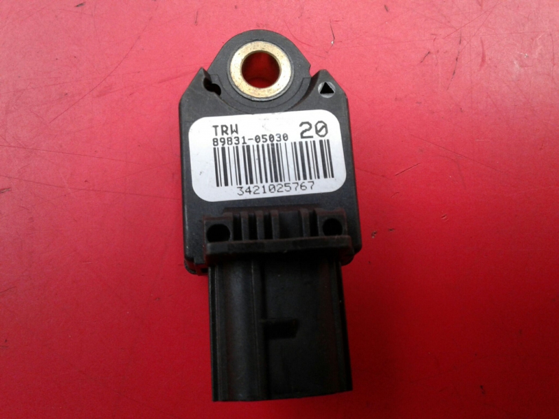 Sensor de impacto TOYOTA Avensis Wagon (_T27_)