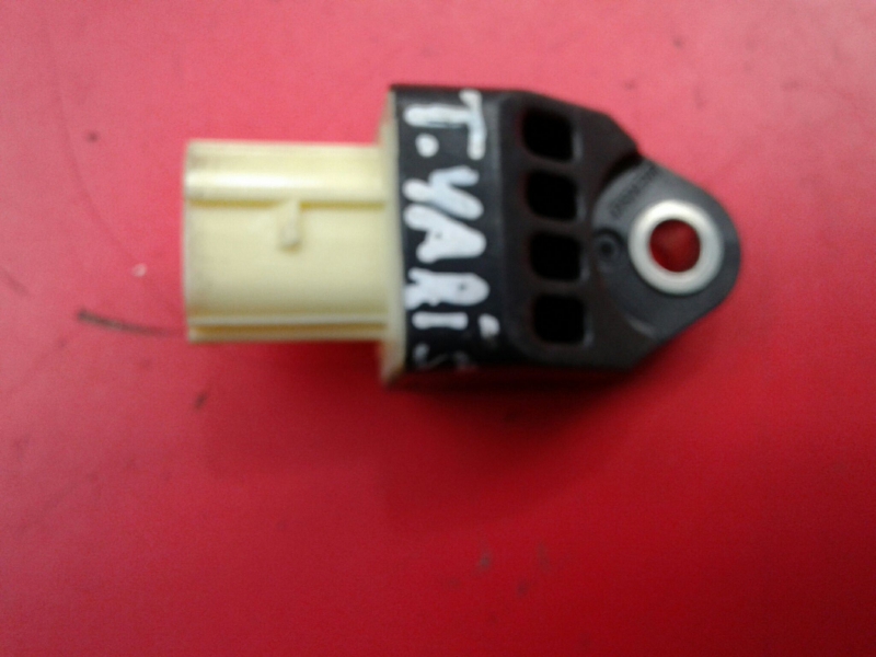 Sensor de impacto TOYOTA Yaris (_P13_) Imagem-1