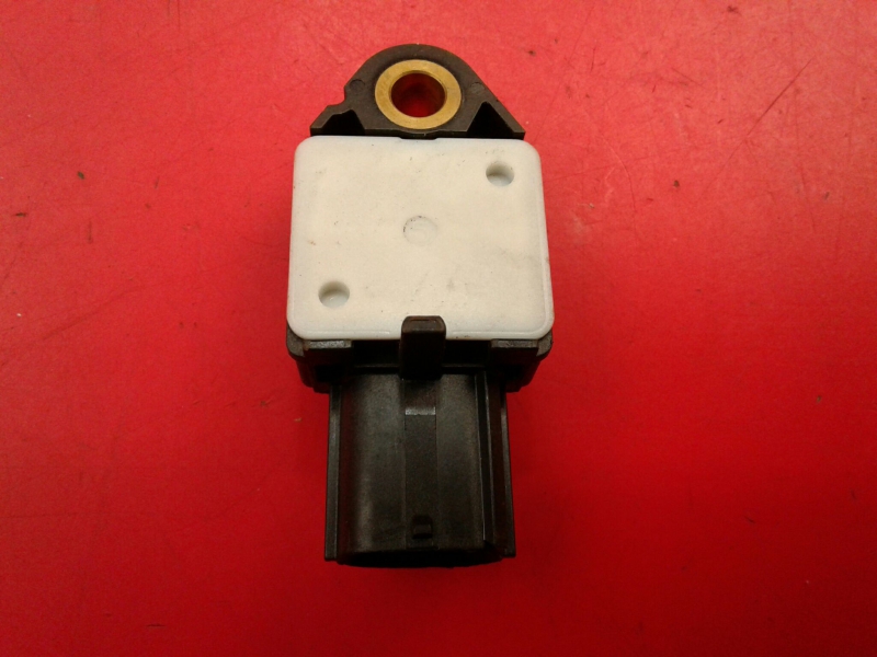 Sensor de impacto TOYOTA Auris Hatchback (_E15_) Imagem-1