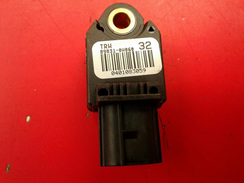 Sensor de impacto TOYOTA Auris Hatchback (_E15_)