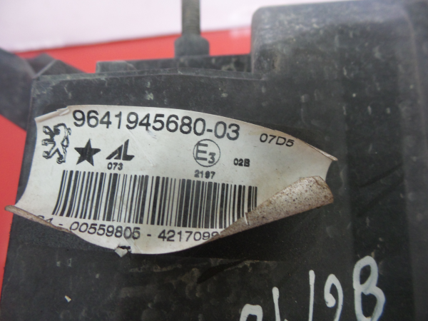 Faro antinebbia anteriore sinistro PEUGEOT 407 (6D_) Imagem-4