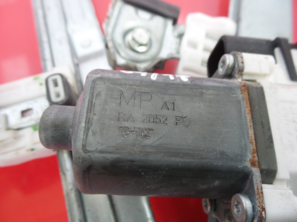 Lève-vitre avant Droite MITSUBISHI Colt VI (Z3_A, Z2_A) Imagem-3