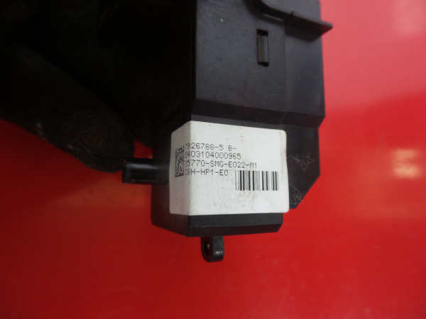 Commande / interrupteur lève-vitre Arrière gauche HONDA Civic VIII Hatchback (FN_, FK_) Imagem-3
