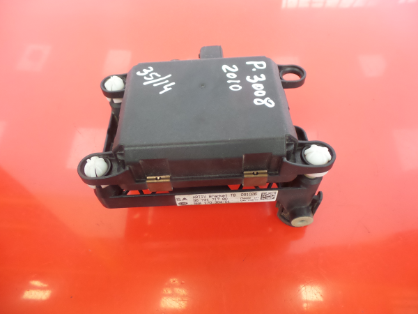 Steuergerät Feststellbremse PEUGEOT 3008 I (0U_) Imagem-4