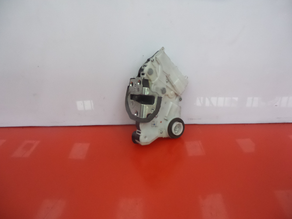 Front Right Door Lock TOYOTA Prius Hatchback (_W3_)