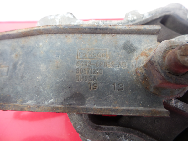 Apoio do motor VOLVO V60 I (155) Imagem-3