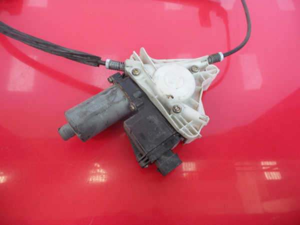 Lève-vitre arrière Droite MITSUBISHI Carisma Hatchback (DA_) Imagem-2