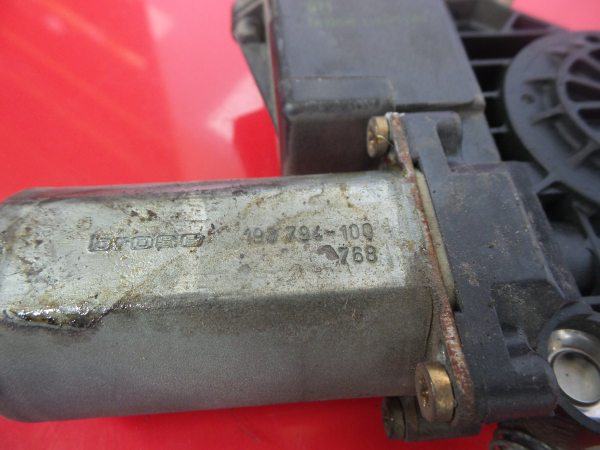 Lève-vitre arrière Droite MITSUBISHI Carisma Hatchback (DA_) Imagem-6