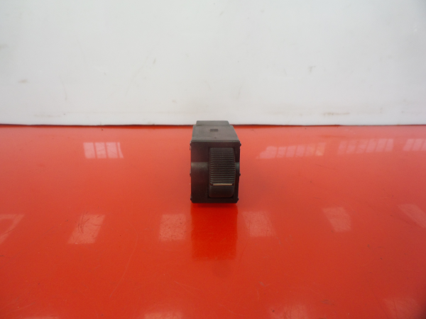 Bouton / interrupteur électromécanique  MITSUBISHI Carisma Hatchback (DA_)