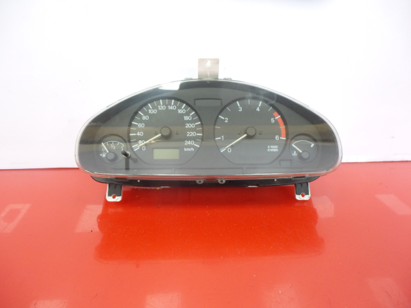 Quadrante / painel de instrumentos MITSUBISHI Carisma Hatchback (DA_)