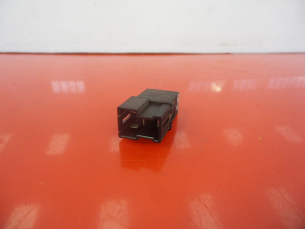 Bouton / interrupteur électromécanique  MITSUBISHI Carisma Hatchback (DA_)