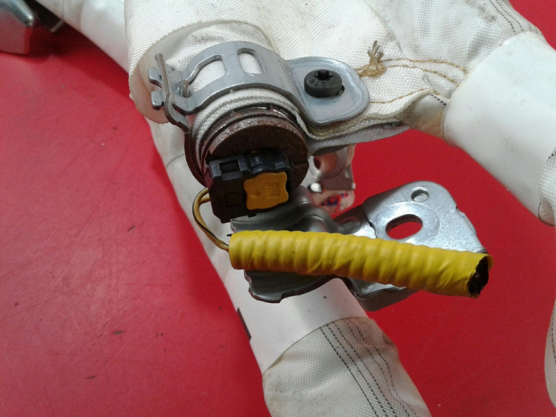 Airbag cortina esquerdo TOYOTA Verso (_R2_)