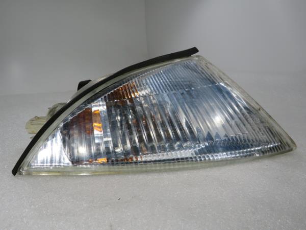 Clignotant avant Droite MITSUBISHI Carisma Hatchback (DA_)