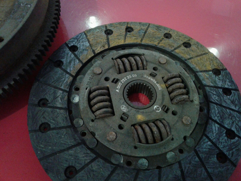 Flywheel MERCEDES-BENZ Classe C (W203) Imagem-3